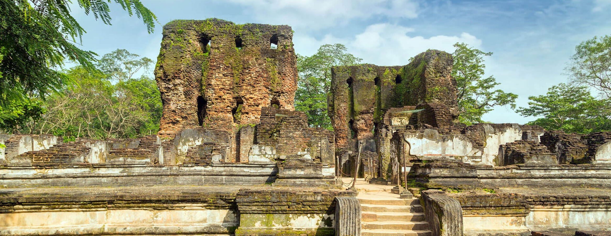 Polonnaruwa Tour in Sri Lanka | Rock Lanka Tours